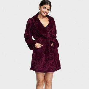 🆕️🆚️Short Cozy Robe Sz XL/XXL Kir color!